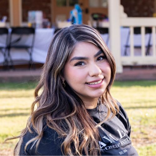 Juanita Flores